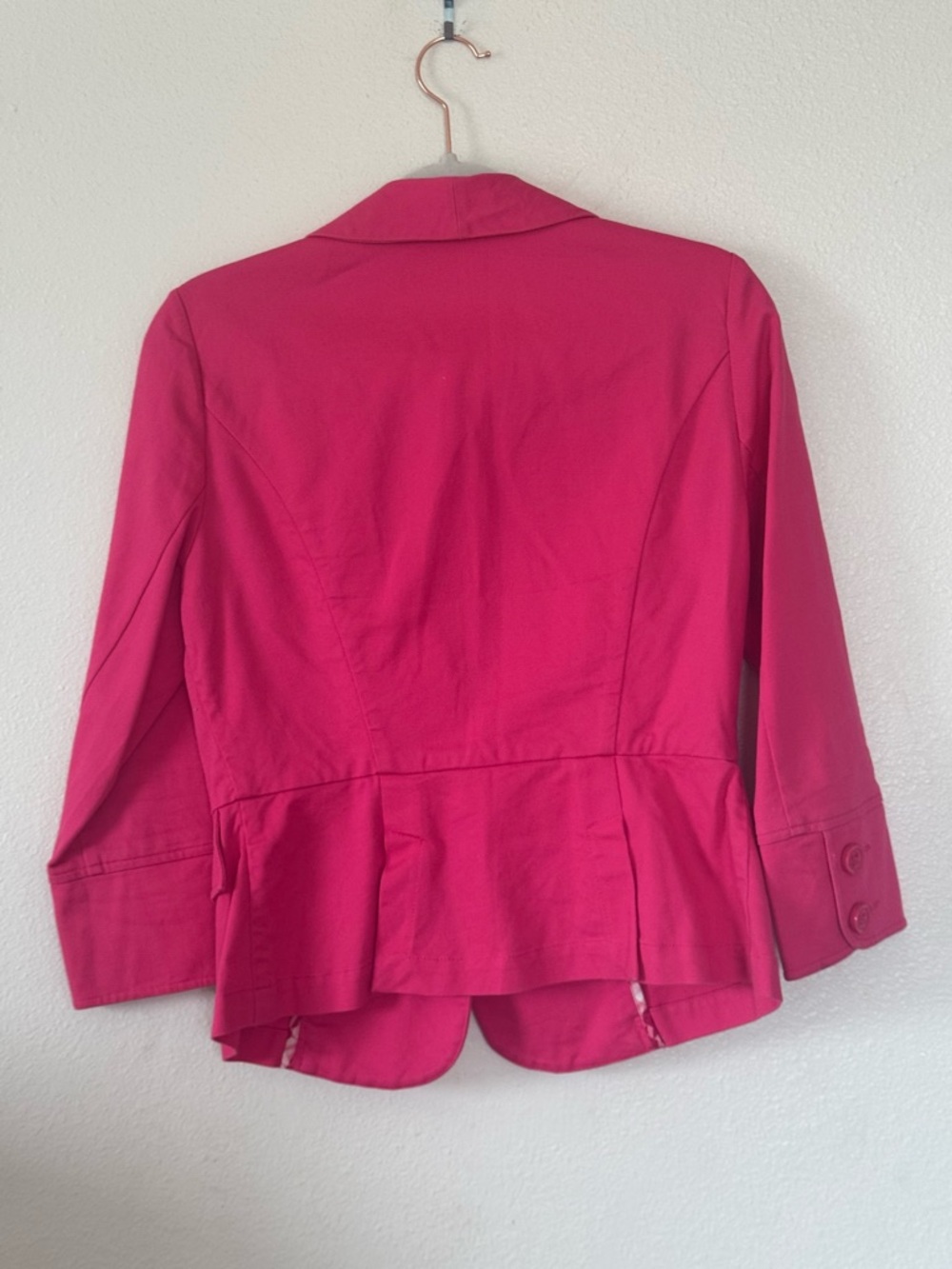 CAbi Power Pink Peplum Cotton Blazer Jacket Crop Barbie 3/4 Sleeve 8 - Picture 3 of 9